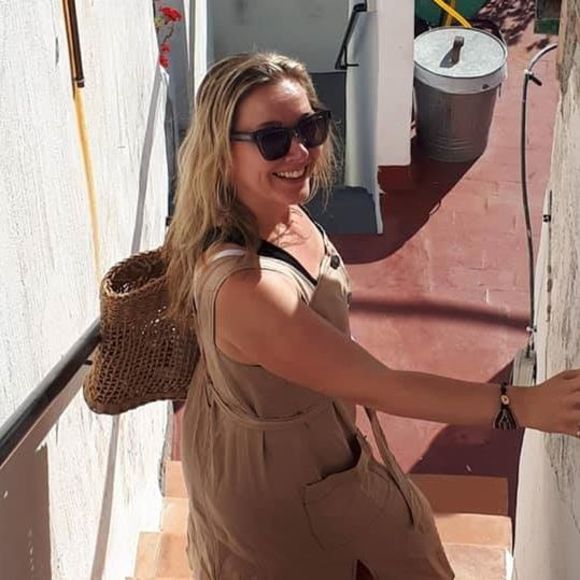 Meet your Posher, Jessica - Picture 1 of 1